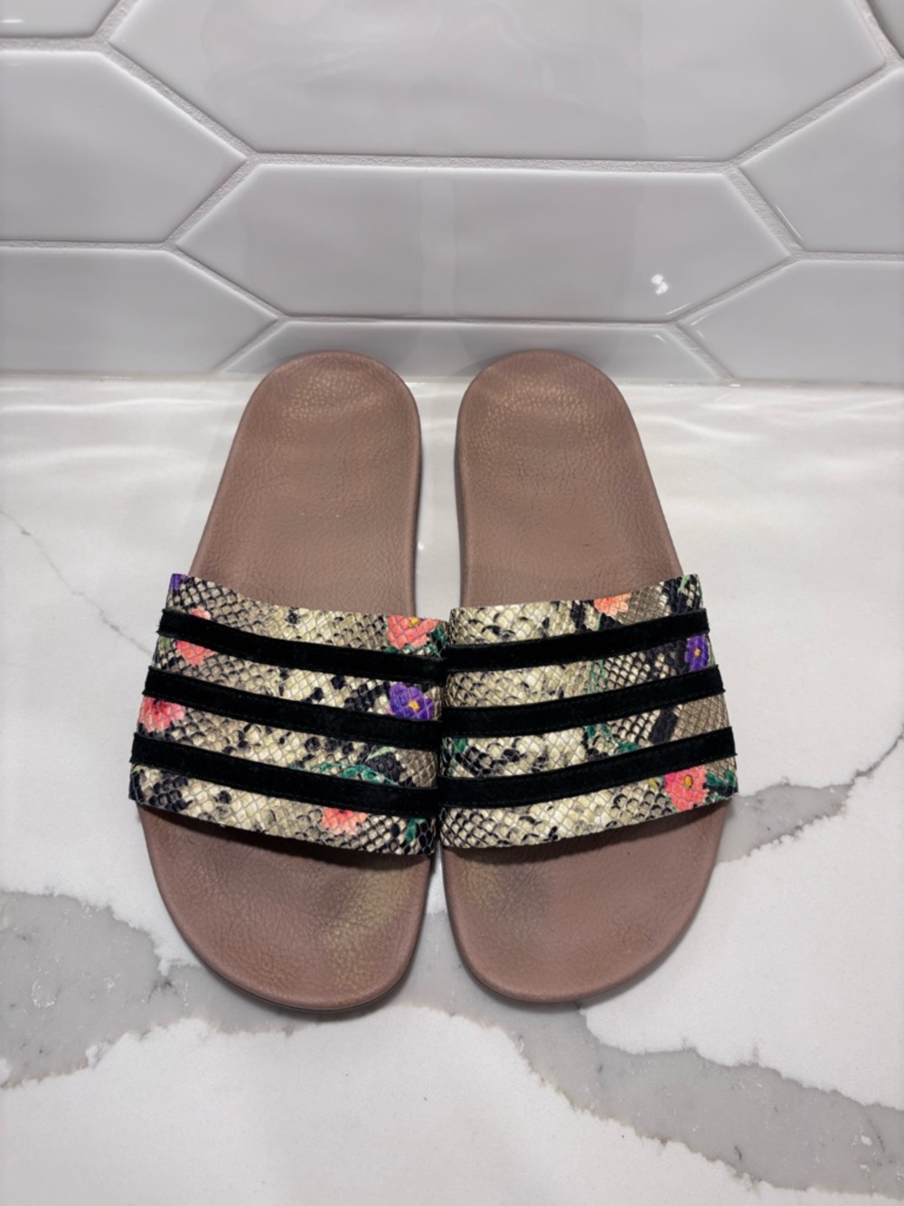 Adidas adilette slides